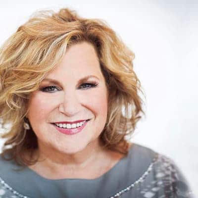 Sandi Patty Photo