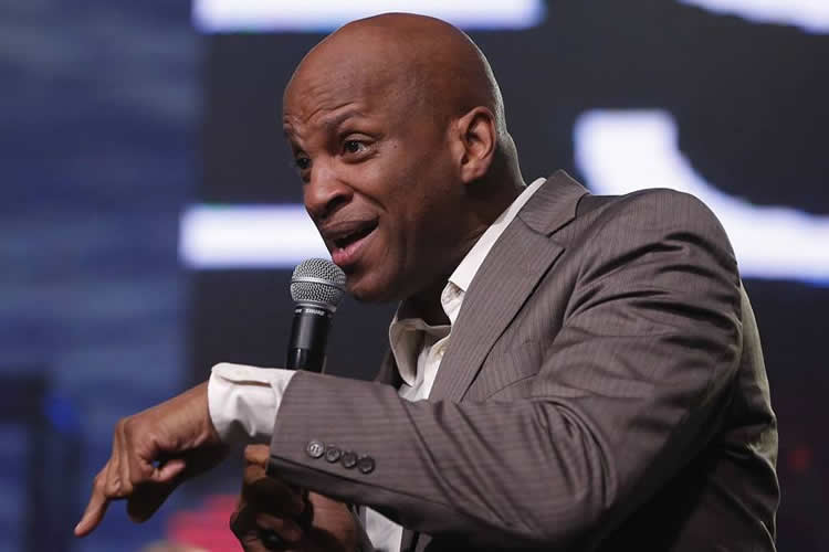  Donnie McClurkin Bilde 