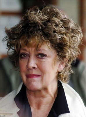 Amanda Barrie Photo