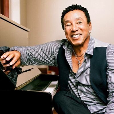 smokey robinson bio wiki mirada la wife age wallpapers tour miracles gonna cruisin songs worth miss really young
