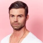 Daniel Gillies Image