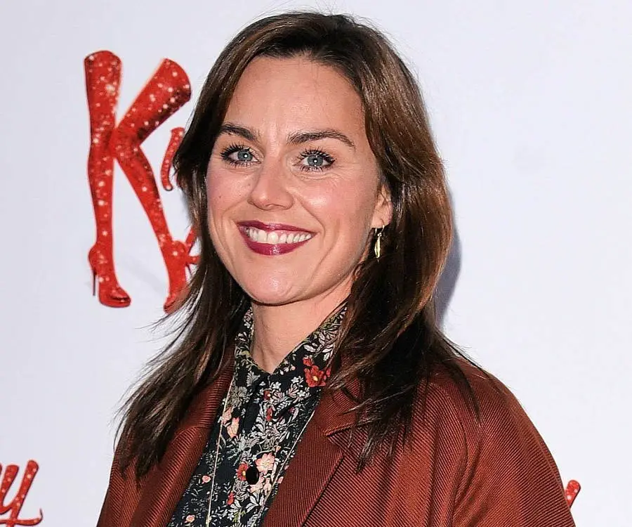 Jill Halfpenny Photo