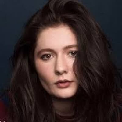 Emma Kenney Photo