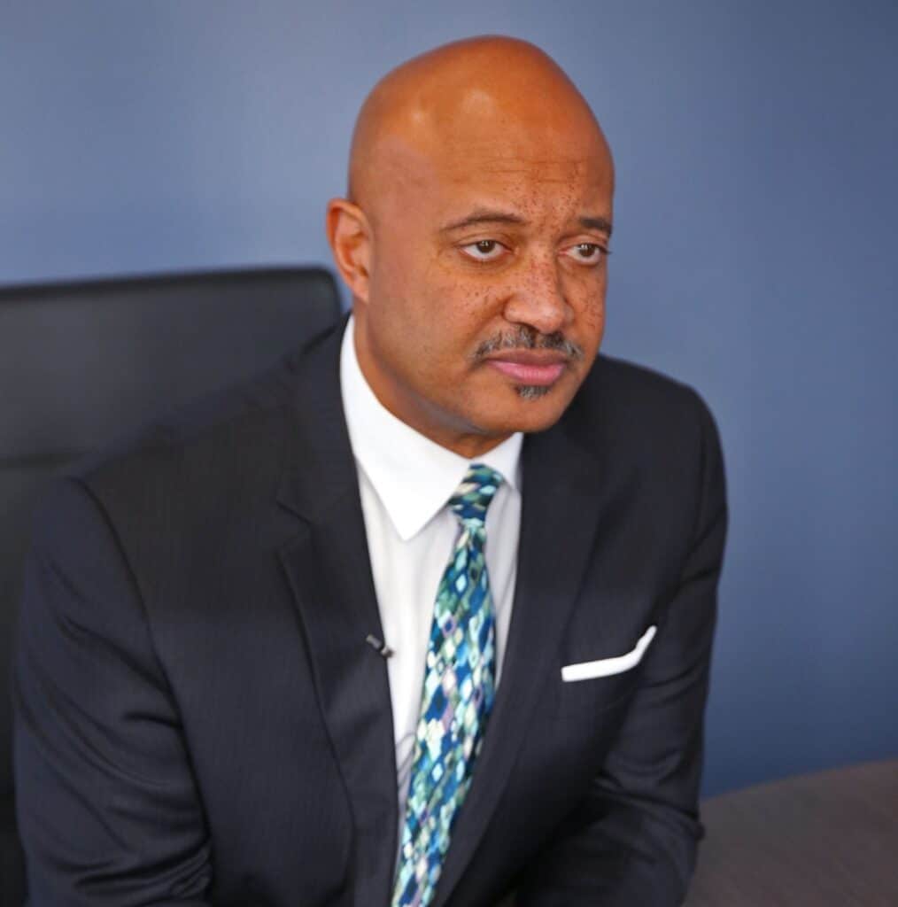 Curtis Hill Photo