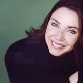 American actress and comedian Stephanie Courtney Photo.