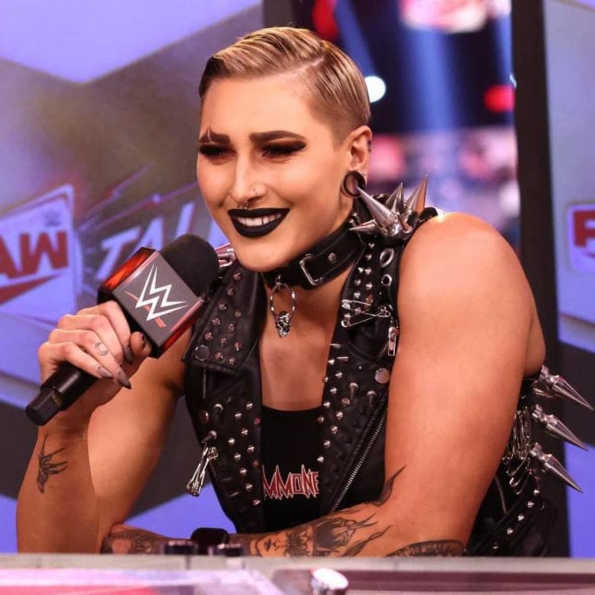 Rhea Ripley Facts Bio, Age, Height, Weight, Family, Wrestler and Net Worth