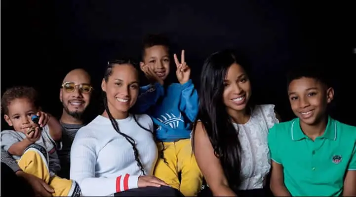 Mashonda (on the right with her son) and her blended family: Swizz (left), Keys (middle) and their sons)