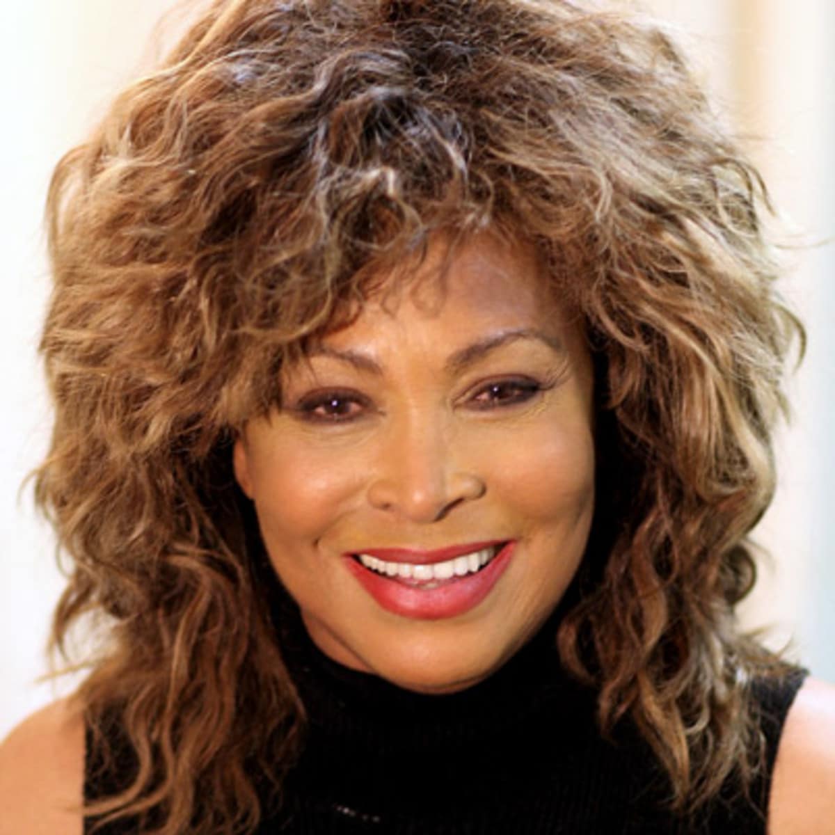 Tina Turner Bio, Age, Songs, Ike Turner, Broadway, Now and The Musical