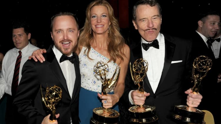 Anna Gunn and her Breaking Bad cast members at the 2014 Primetime Emmy Awards.