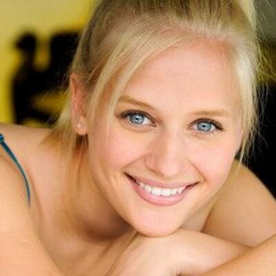 Carly Schroeder Photo.