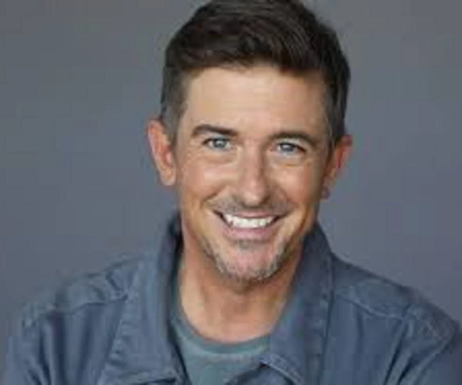 Charlie Schlatter Photo