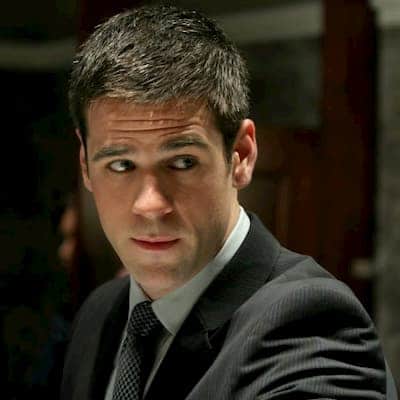 Eddie Cahill - Wikipedia