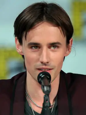 Reeve Carney Image 