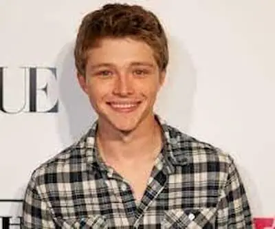 Sterling Knight Photo