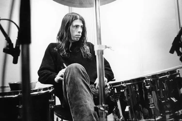 Dave Grohl Young