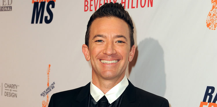 David Faustino