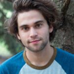 Jake Borelli Photo.