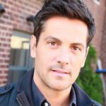 Michael Landes Image