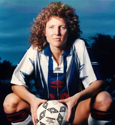 Michelle Akers photo