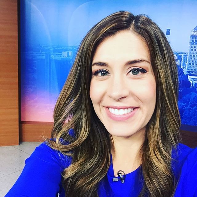 Amanda Venegas Photos