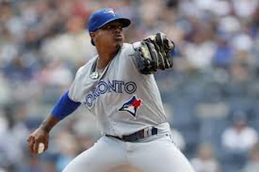 marcus stroman bio age dad contract trade tatoo stats salary twitter