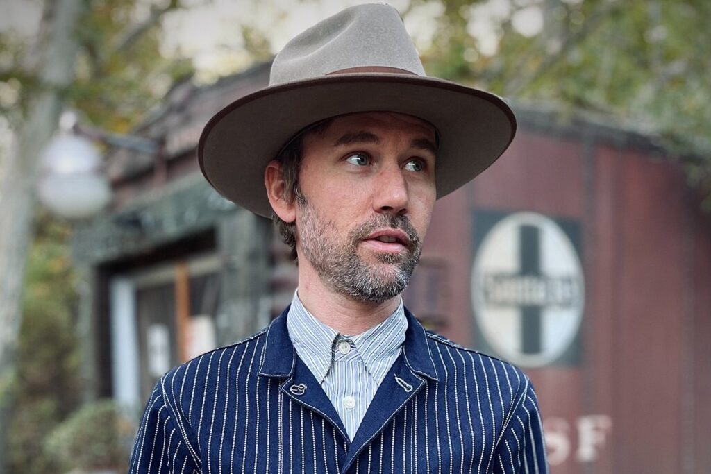 Singer Willie Watson Photo