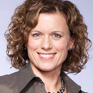 Weather Network Journalist Suzanne Leonard Photos