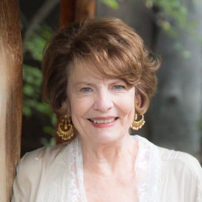 Louanne Stephens Photo