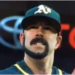 Mike Fiers Photo