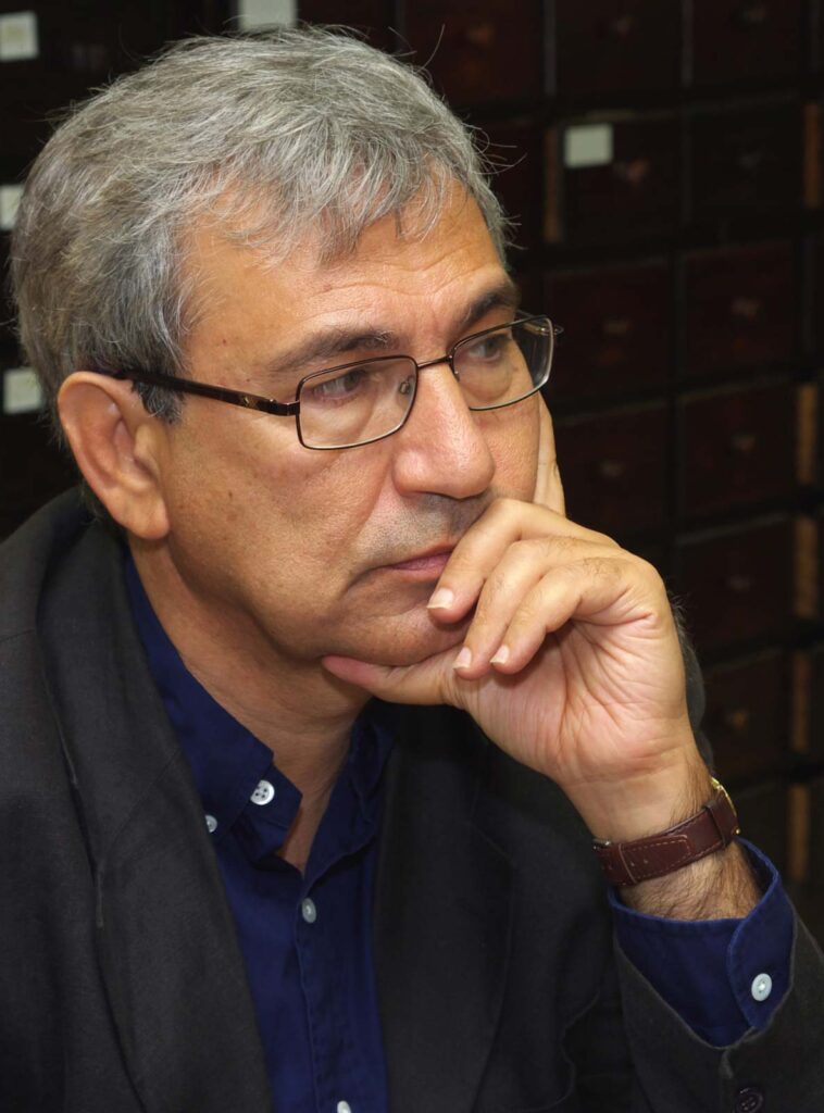 Orhan Pamuk Photo.