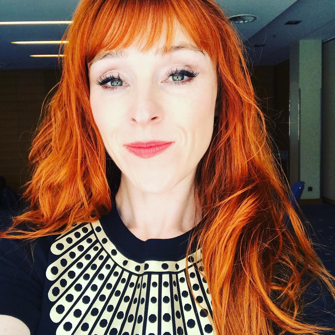 Ruth Connell Photo