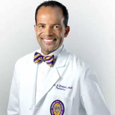 Dr. Corey Hébert Photo