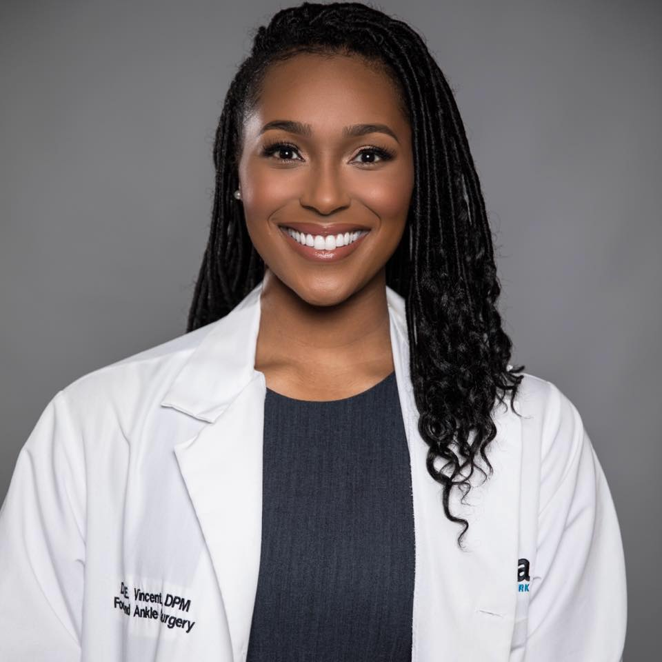 dr-ebonie-vincent-bio-wiki-age-height-husband-kids-parents-medicine-and-net-worth