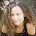 Alana Davis Image