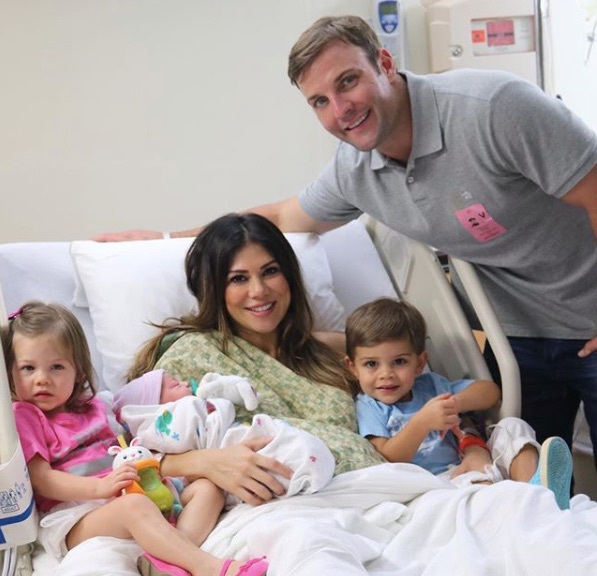 Anna Burns, Wes Welker together with their kids