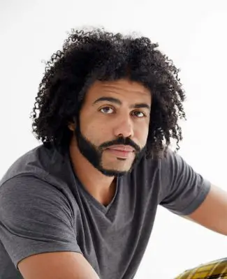 Daveed Diggs Photo, cast as Layton Well in the American drama series, Snowpiercer