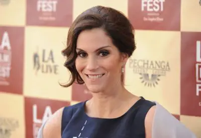 Jami Gertz Bio, Age, Height, Husband, Children, Net Worth, House, Lost Boys, Movies and TV Shows