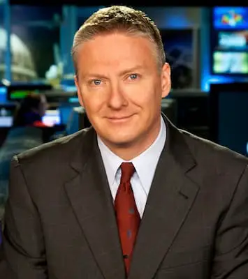 NBC News Correspondent Tom Costello Photo