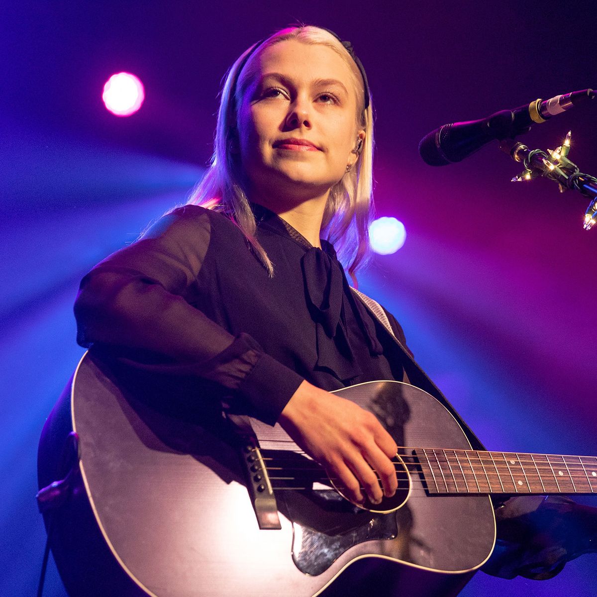 phoebe-bridgers-bio-age-height-boyfriend-tour-net-worth-songs-and