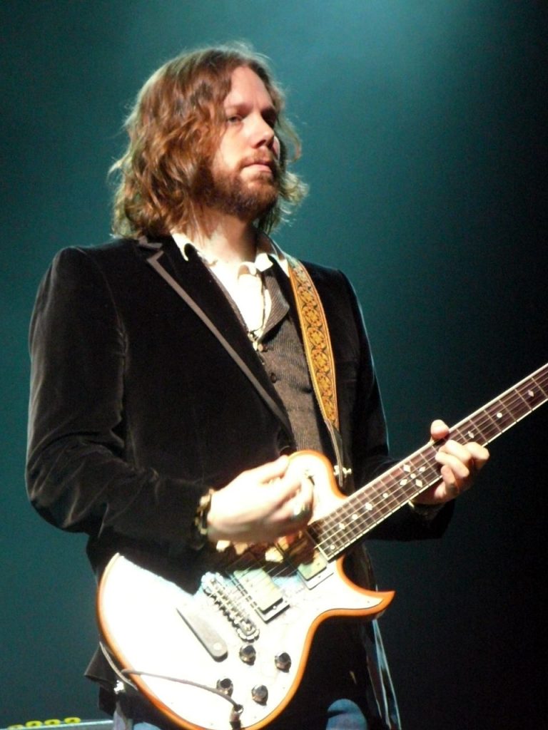 Photo of Chris Robinson