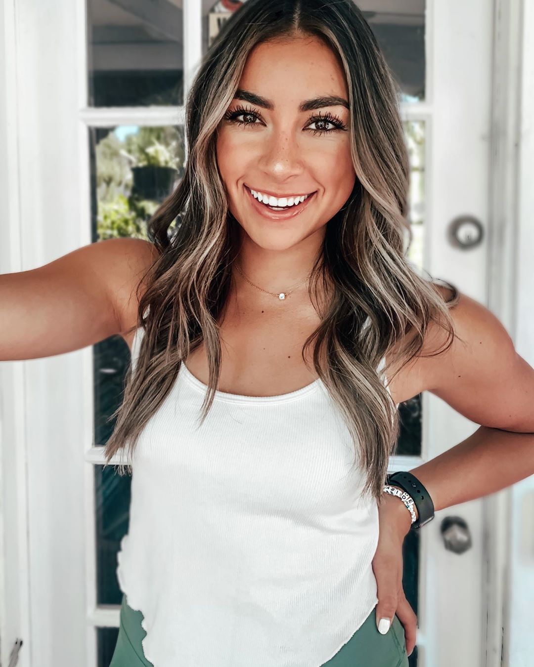 Jeanine Amapola Bio, Wiki, Age, Height, Boyfriend, Net Worth