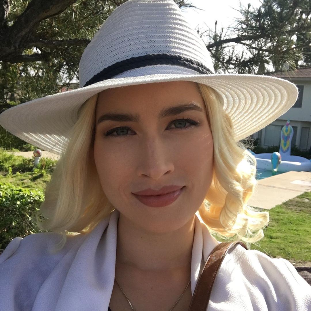 Courtney Anne Mitchell Bio, Wiki, Birthday, Cory Feldman, Goonies, Net