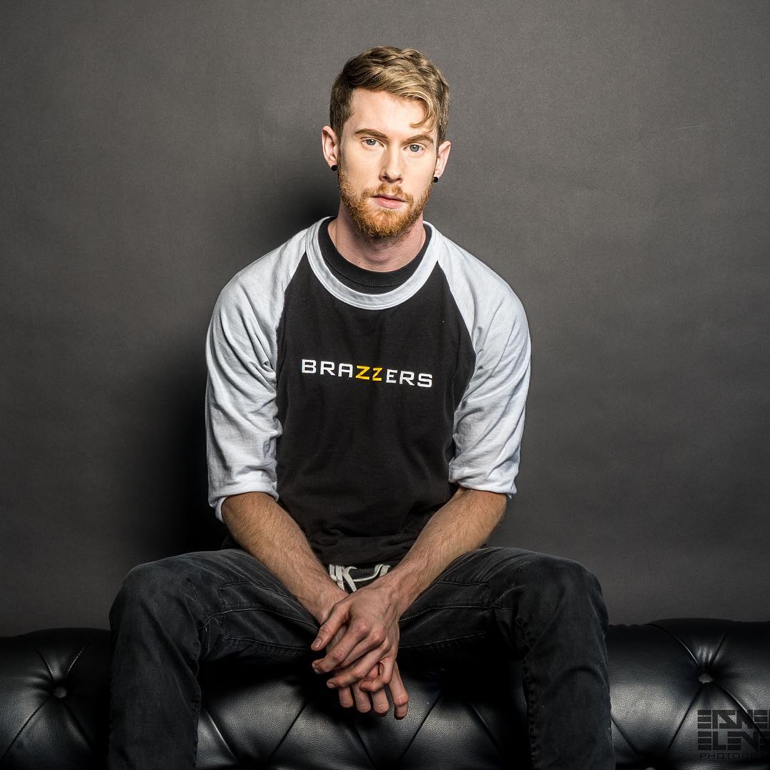 Brandon Farris Bio, Wiki, Age, Wife, Daughter, Merchandise, Youtube