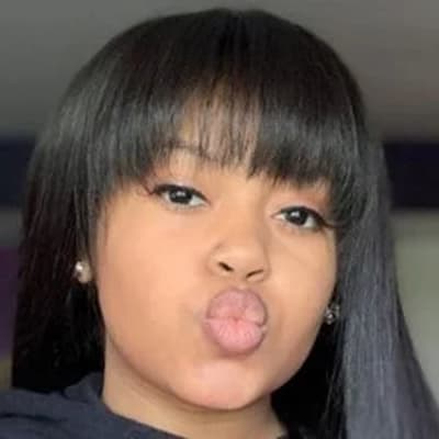 Nia Kay Photo