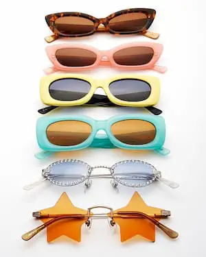 Emma Chamberlain Glasses and Sunglasses Photo