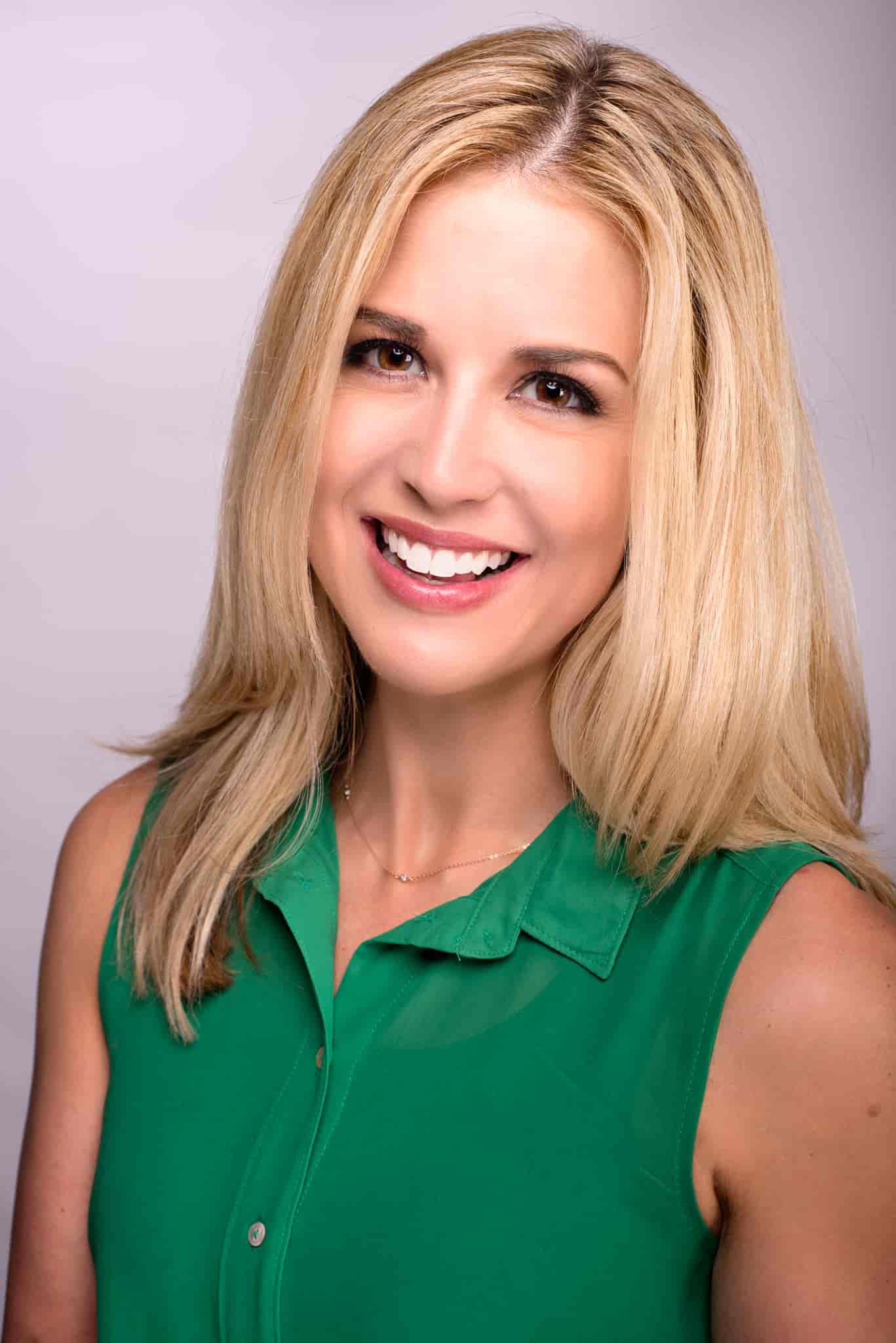 Cara Kneer Bio, Wiki, Age, Height, Husband, Children, 11Alive, Salary, Net  Worth