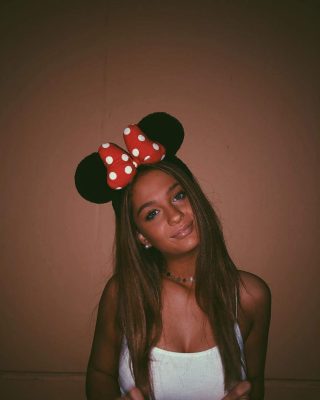 Claudia Conway Photo