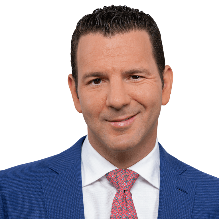 NFL Reporter Ian Rapoport Photo