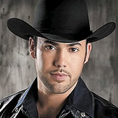 Rogelio Martinez (Singer) Photo 