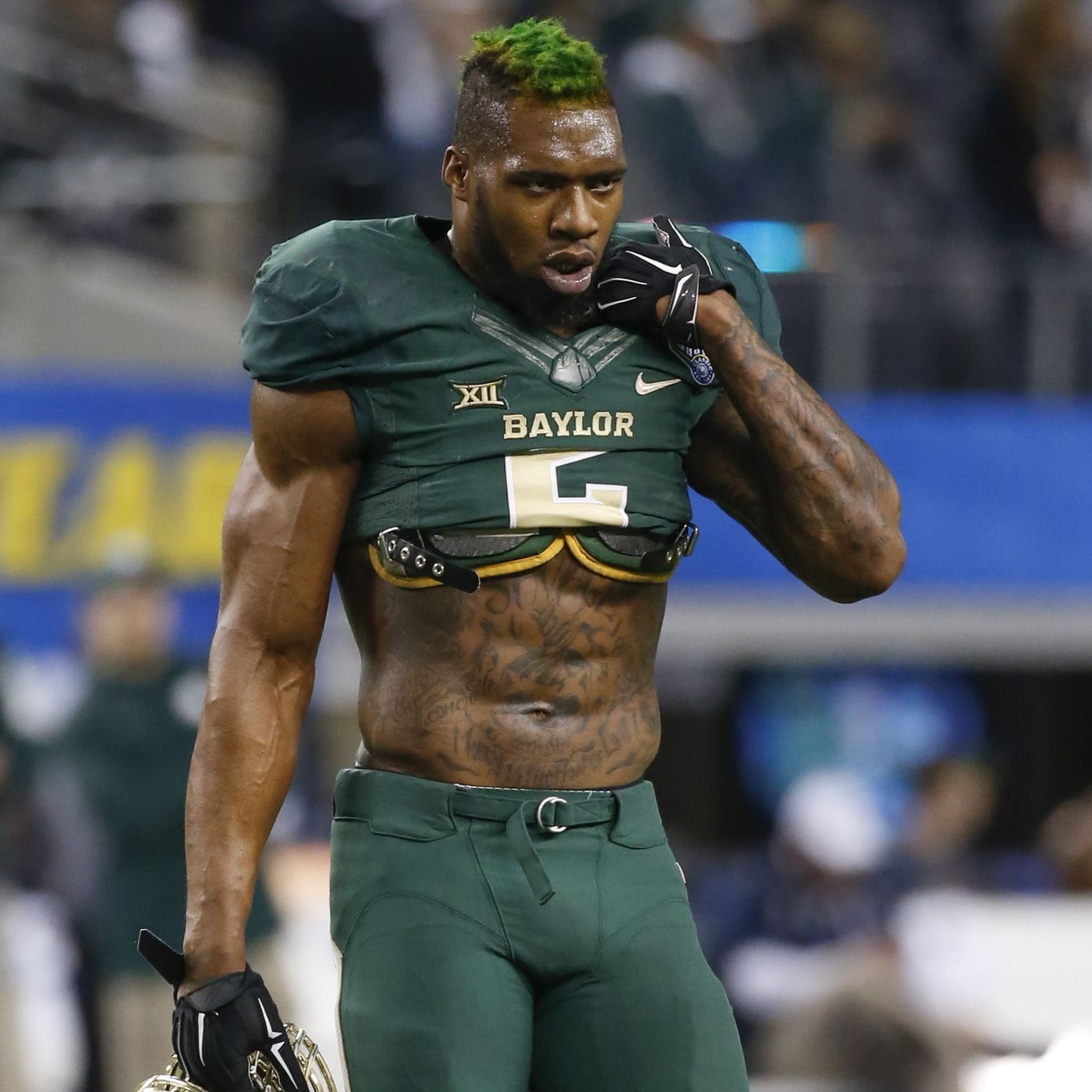 Shawn Oakman Wiki, Bio, Age, Height, Wife, Salary, NFL, Bismarck Bucks